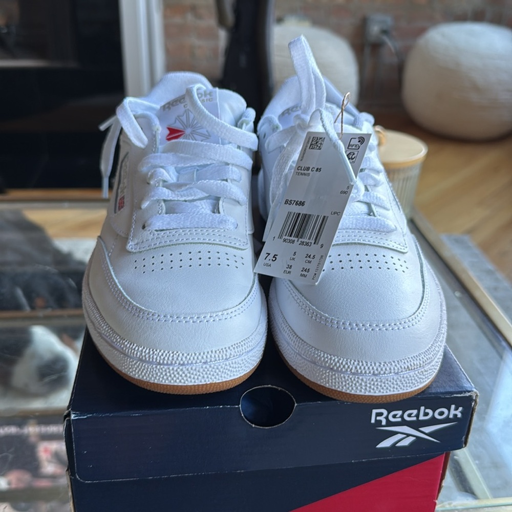 Women’s Reebok Club C85 - Picture 2 of 2